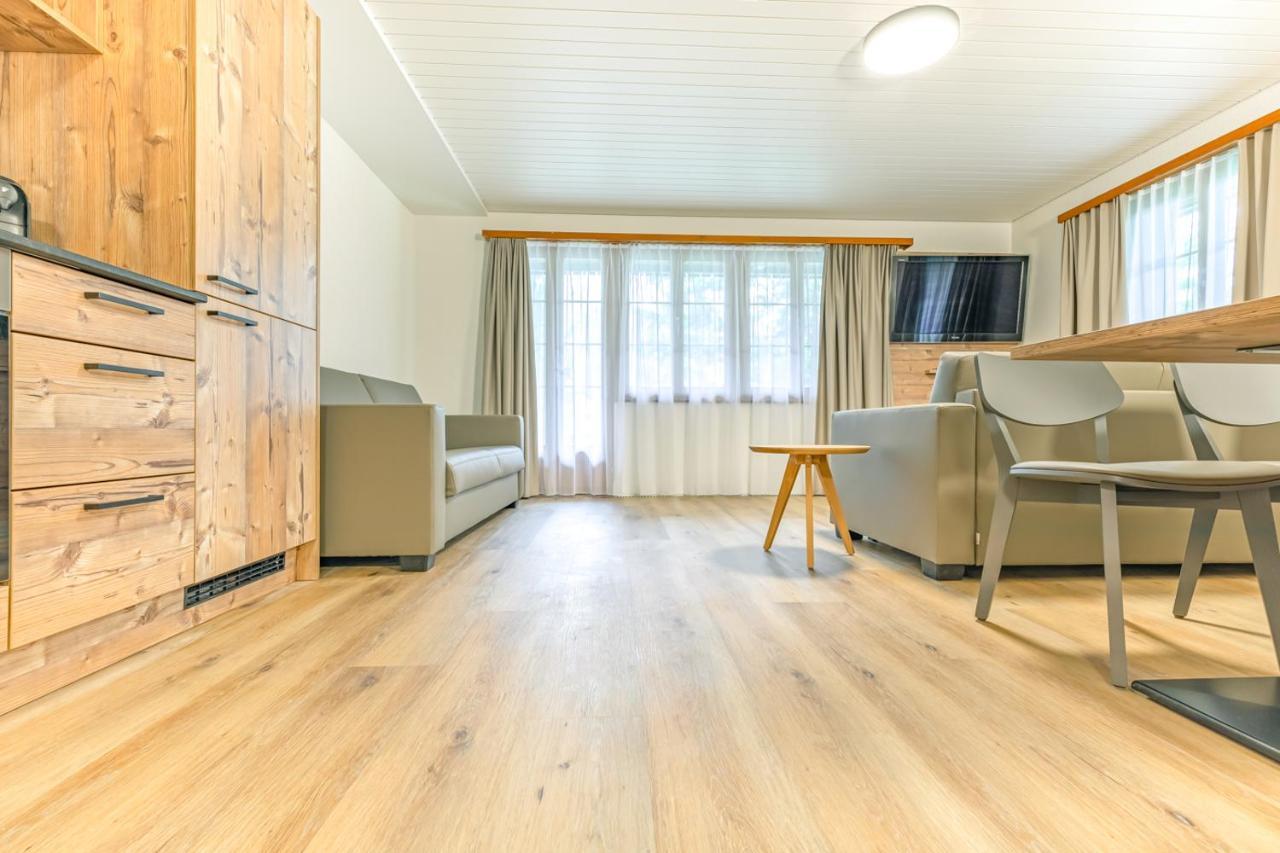 Kehr Apartment - Aare Jungfrau Ag กรินเดลวัลด์ ภายนอก รูปภาพ